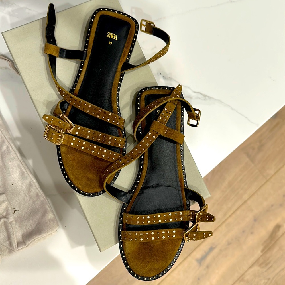 Zara suede studded sandals. Size 37. Worn 1 time,almost new.